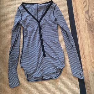 Lululemon long sleeve Henley